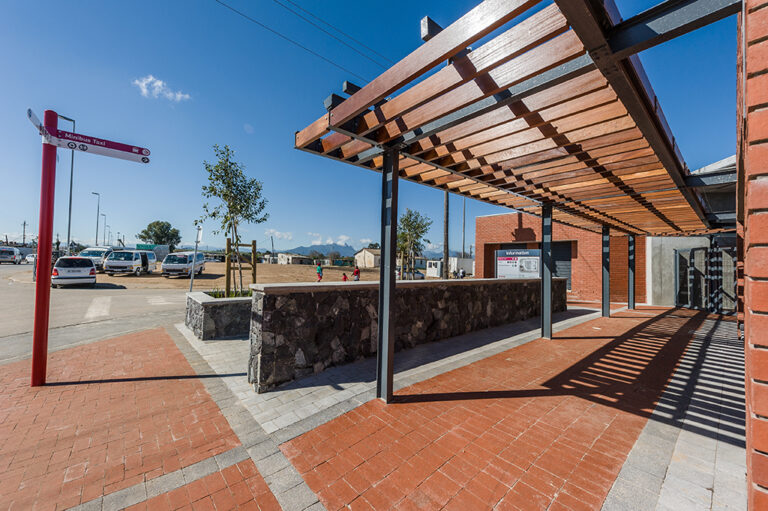 SVA Projects Wallacedene Taxi Rank_Photos_04 entrance