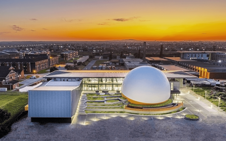 SVArchitects Education NMU Science Centre (2)